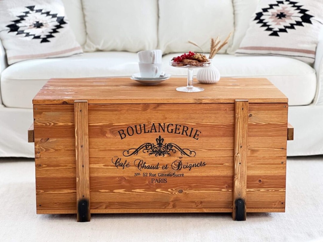 Truhe Couchtisch Holz massiv Wohnzimmertisch Truhentisch Kiste